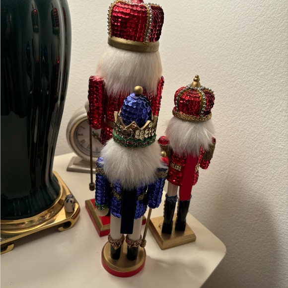 Set of 3 beautiful vintage, sequined nutcrackers - Picture 3 of 3